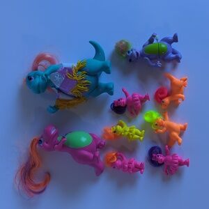 Vintage 1992 Meritus Darling Dinos small and large figures ballerina wind up